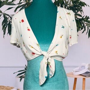 🌼F21🌼 Floral Crop Top